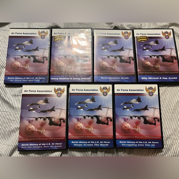 Set of 7 DVDs - Picture 1 of 1
